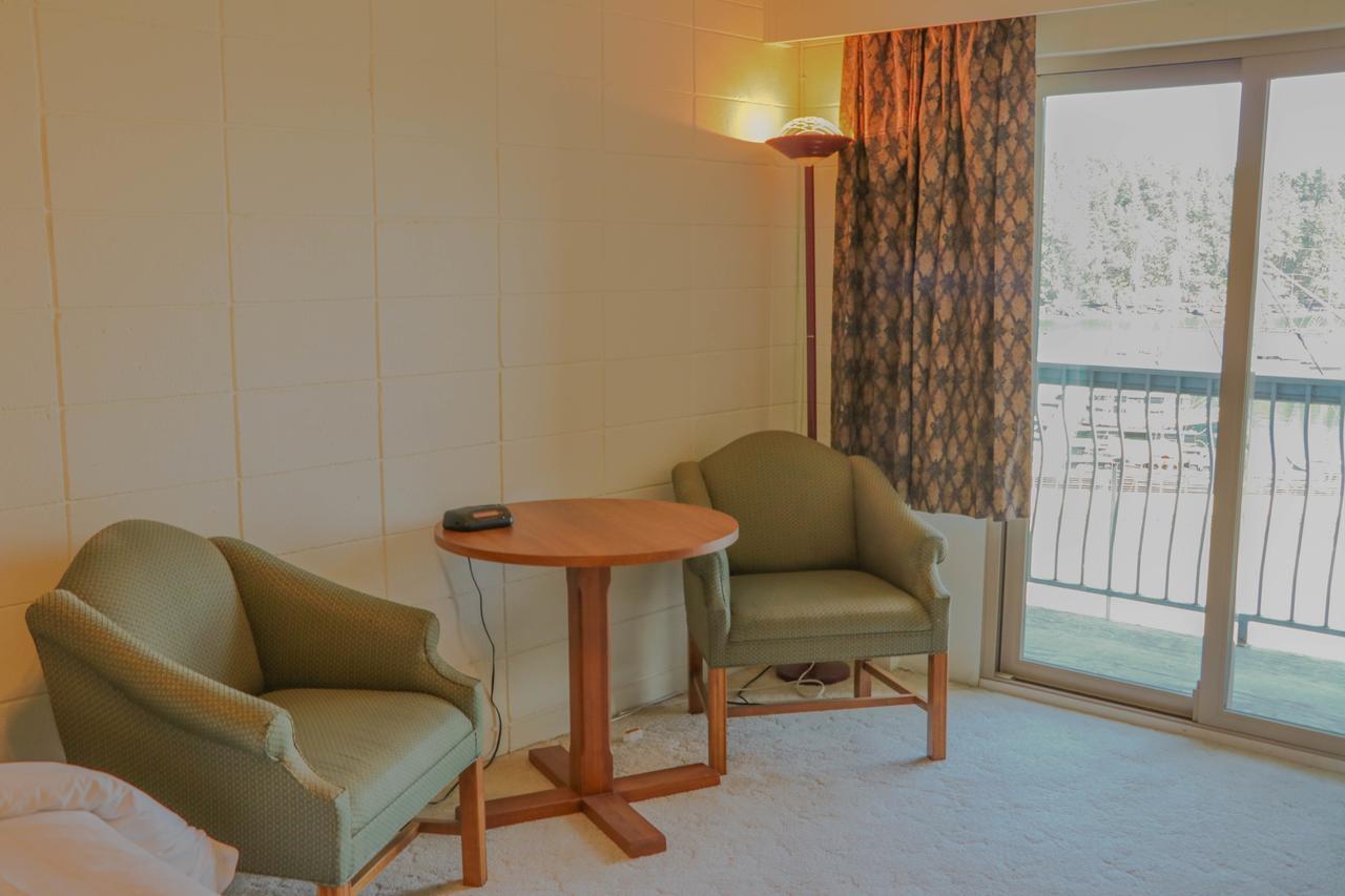 The Waterfront Suites And Marina Nanaimo Esterno foto